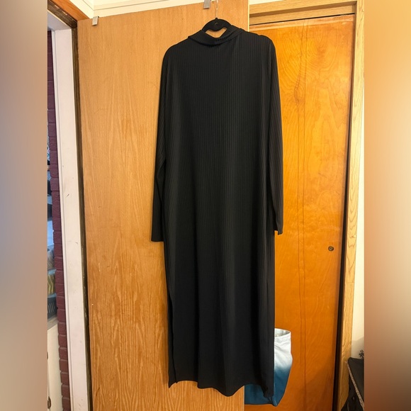 Pretty Little Thing Ribbed Dress - Picture 5 of 5